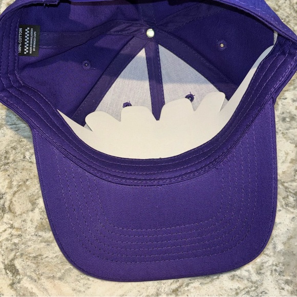 Limited Edition Seattle Kraken x UW Ball Cap - Picture 3 of 5
